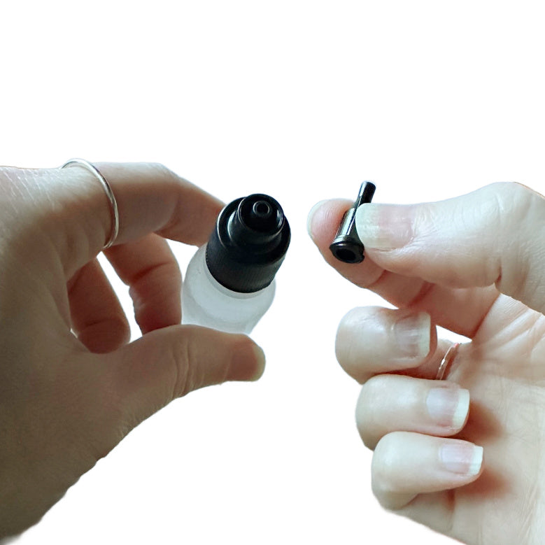How to use henna applicator bottles